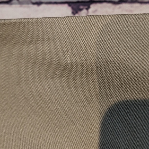 BCBGMaxAzria tan pleated skirt size 2 - Picture 6 of 8